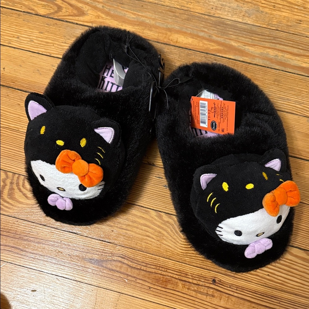 Hello Kitty Black Slippers NEW